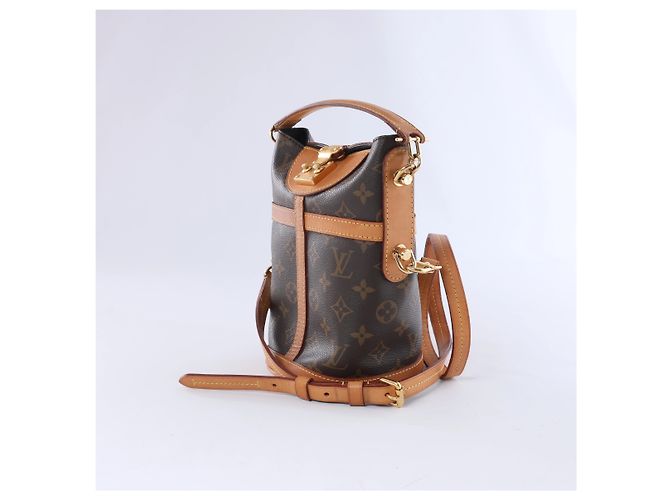 Borsa a tracolla Louis Vuitton Duffle Monogram in marrone M43587 - vista 2