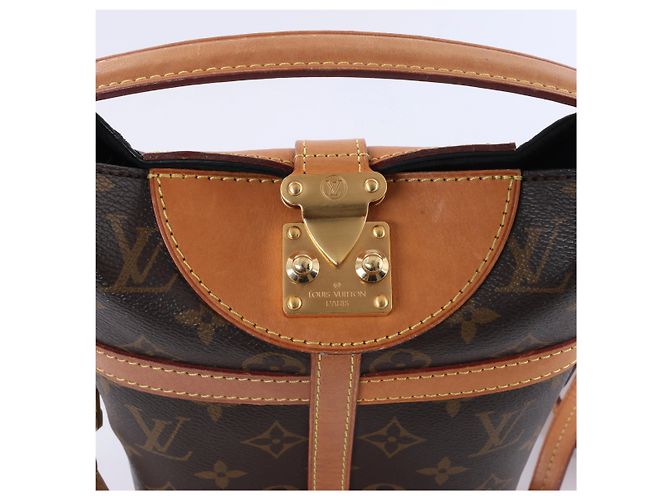 Borsa a tracolla Louis Vuitton Duffle Monogram in marrone M43587 - vista 4