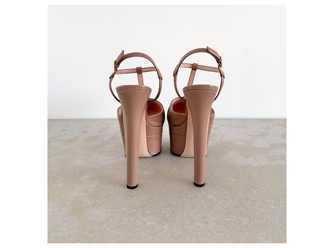 Gucci Décolleté Platform Angel Alessandro Michele Primavera 2016 - vista 5