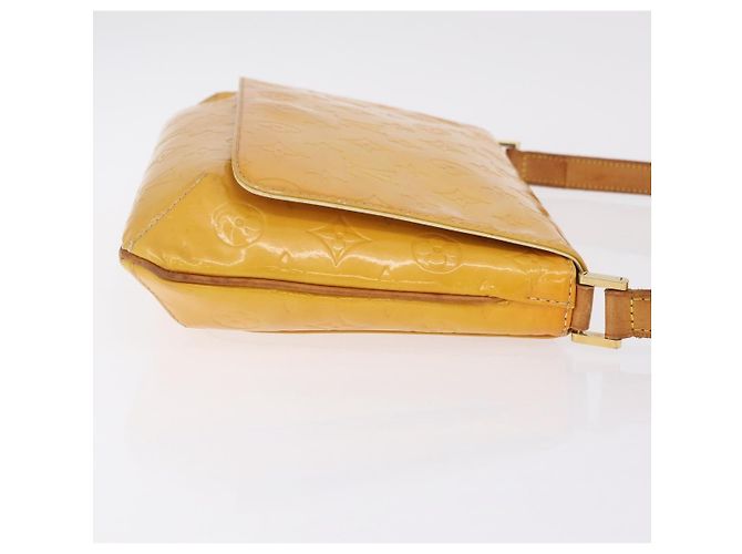Louis Vuitton Thompson Street Monogram Vernis Medium - vista 3