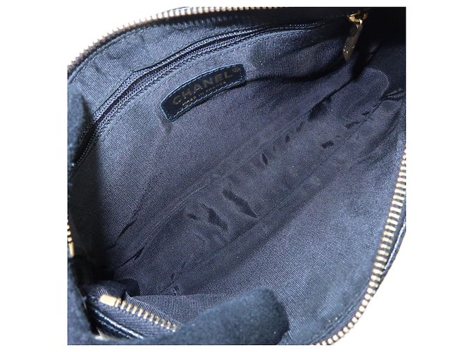 Borsa a tracolla CHANEL Matelasse Caviarskin con catena Nera A22476 - vista 10