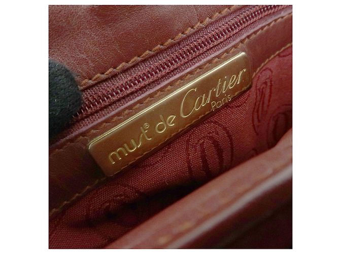 Borsa a tracolla e a spalla in pelle Must de Cartier Bordeaux - vista 23