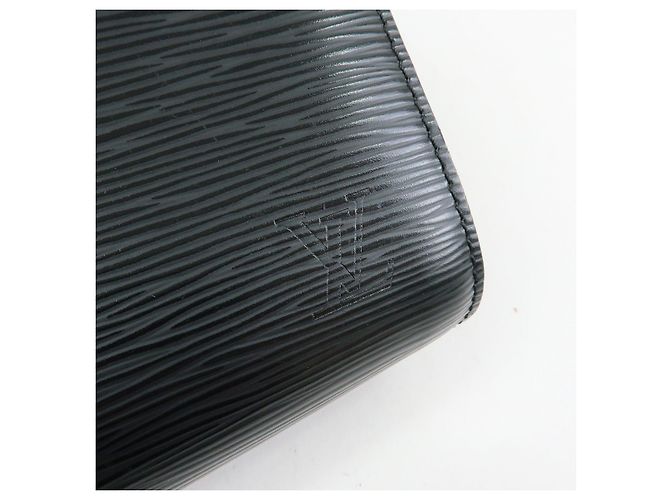 Louis Vuitton Epi Leather Osh Clutch Bag Flat Pouch Noir M59362 - vista 13