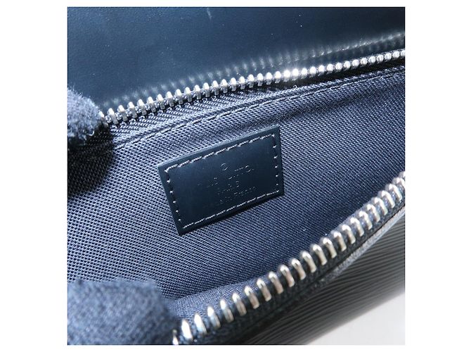 Louis Vuitton Epi Leather Osh Clutch Bag Flat Pouch Noir M59362 - vista 22