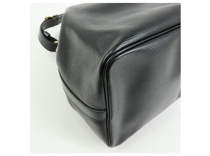 Borsa a tracolla Louis Vuitton Epi Petit Noe Noir Black M44102 - vista 13
