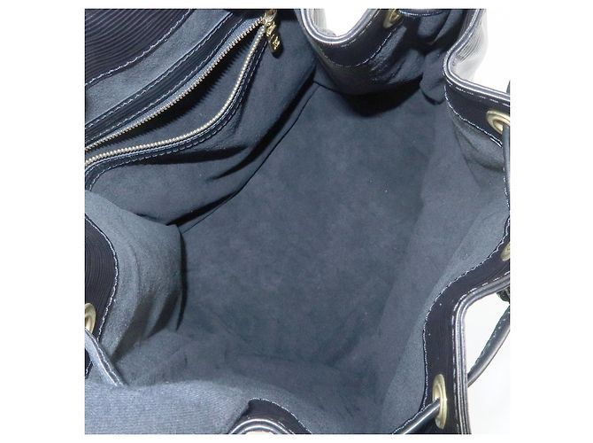 Borsa a tracolla Louis Vuitton Epi Petit Noe Noir Black M44102 - vista 20