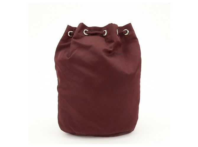 PRADA Nylon Saffiano Leder Beuteltasche mit Dreieckslogo - Ansicht 2