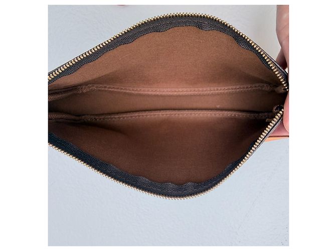 Louis Vuitton Monogram Pochette Accessoires Handtasche - Ansicht 11
