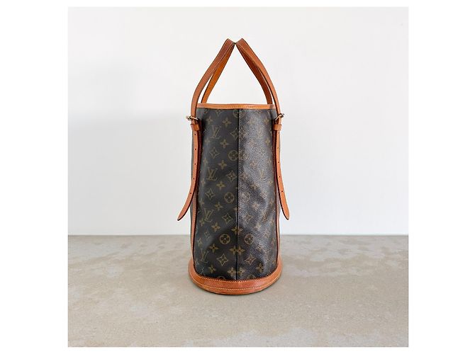 Bolsa Louis Vuitton Monogram Large Bucket GM - vista 10