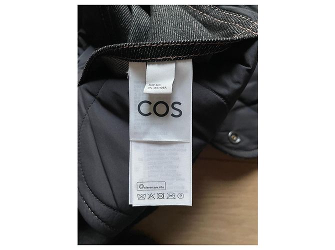 COS Wendbare gesteppte Denim-Weste mit Lederdetails - Ansicht 11