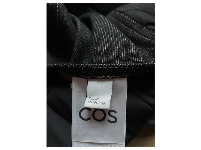 COS Wendbare gesteppte Denim-Weste mit Lederdetails - Ansicht 12