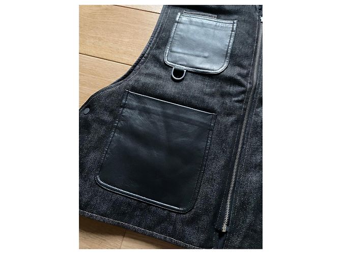 COS Wendbare gesteppte Denim-Weste mit Lederdetails - Ansicht 3