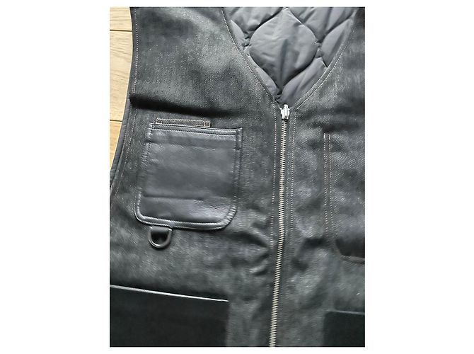 COS Wendbare gesteppte Denim-Weste mit Lederdetails - Ansicht 4