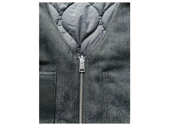 COS Wendbare gesteppte Denim-Weste mit Lederdetails - Ansicht 5