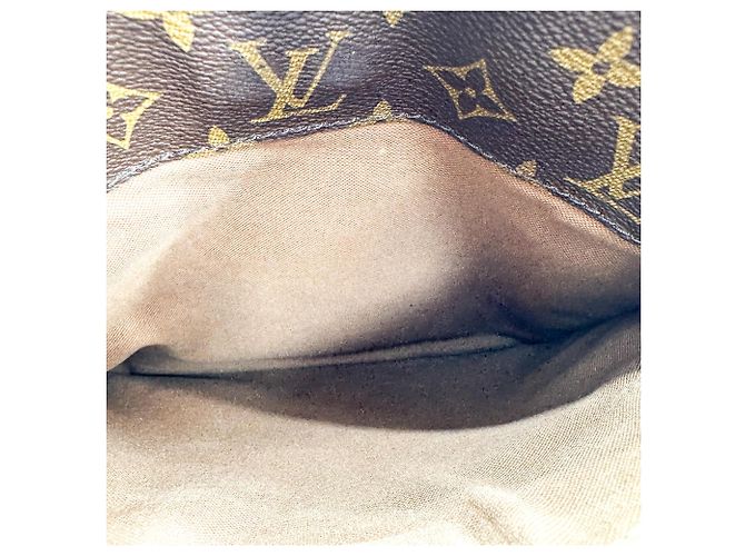 Louis Vuitton Valmy Pochette Monogram Canvas - vue 5