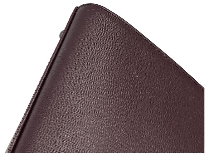 Borsa a tracolla trapezoidale Akris in pelle Saffiano bordeaux - vista 13
