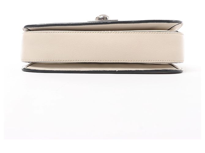 Borsa a tracolla con catena Prada Arcade Glace in pelle bianca - vista 8