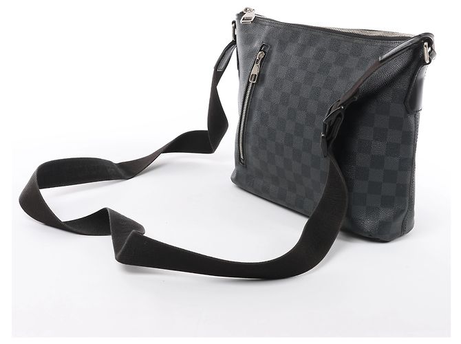 Borsa a tracolla Louis Vuitton Mick PM Damier Graphite in nero N41211 - vista 2