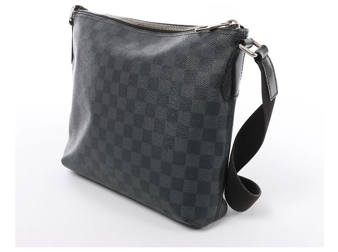 Borsa a tracolla Louis Vuitton Mick PM Damier Graphite in nero N41211 - vista 4