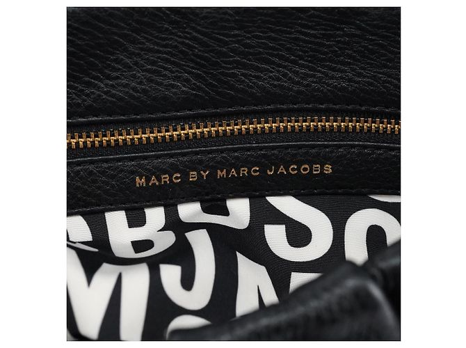 Marc by Marc Jacobs Borsa a Tracolla Hobo Classic Q in Pelle Nera - vista 11