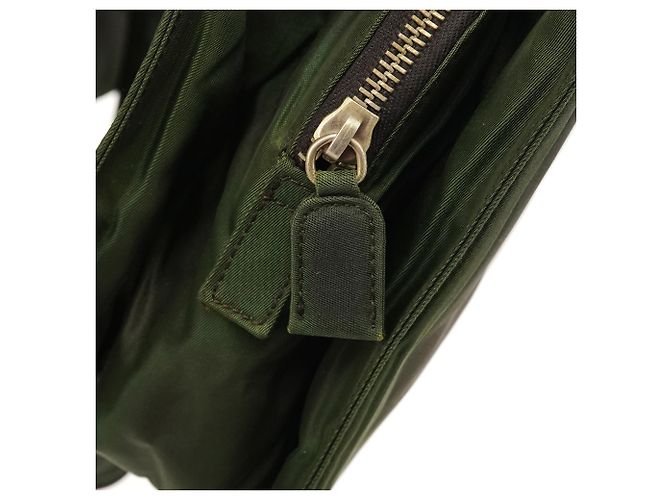 Prada Tessuto Nylon Schultertasche Grün - Ansicht 11