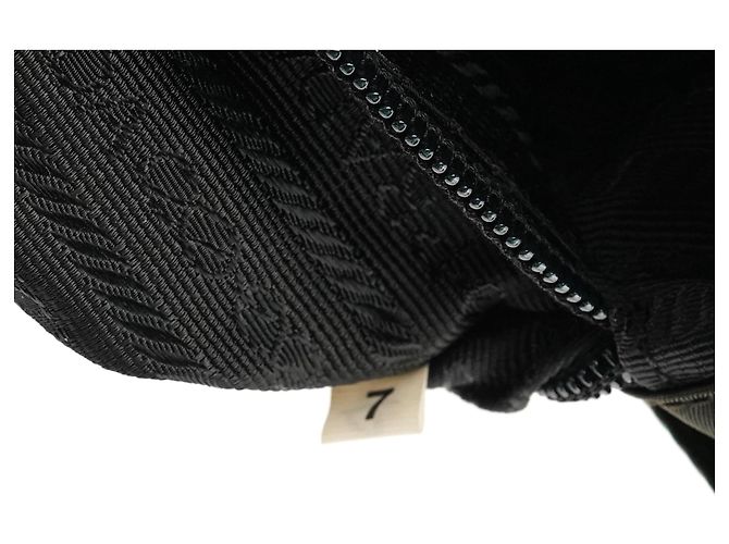 Prada Tessuto Nylon Schultertasche Grün - Ansicht 14