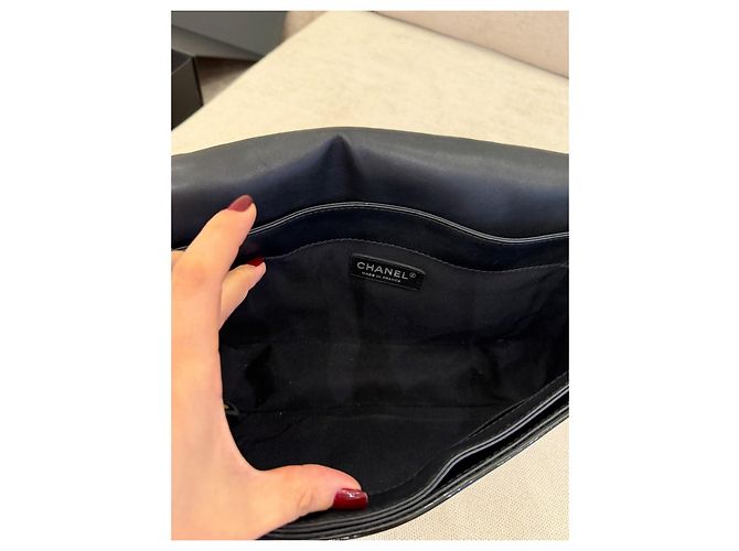 Chanel Borsa Boy Pelle Verniciata Nera - vista 8