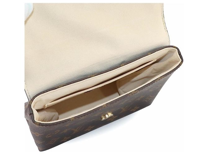 Bolso Louis Vuitton Monogram Locky BB - vista 6