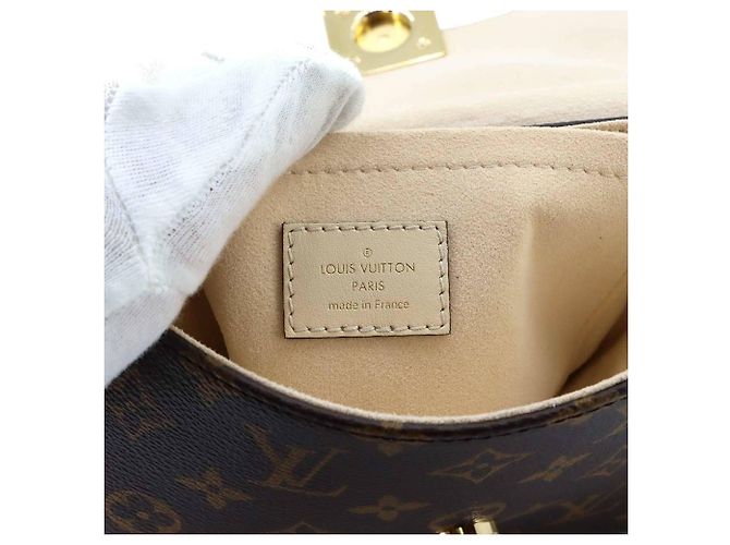 Bolso Louis Vuitton Monogram Locky BB - vista 7