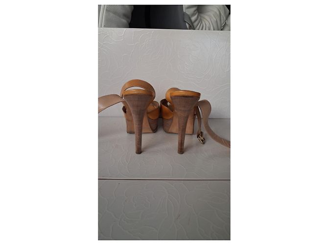Fendi Leder Plateauschuhe Peep-Toe - Ansicht 2