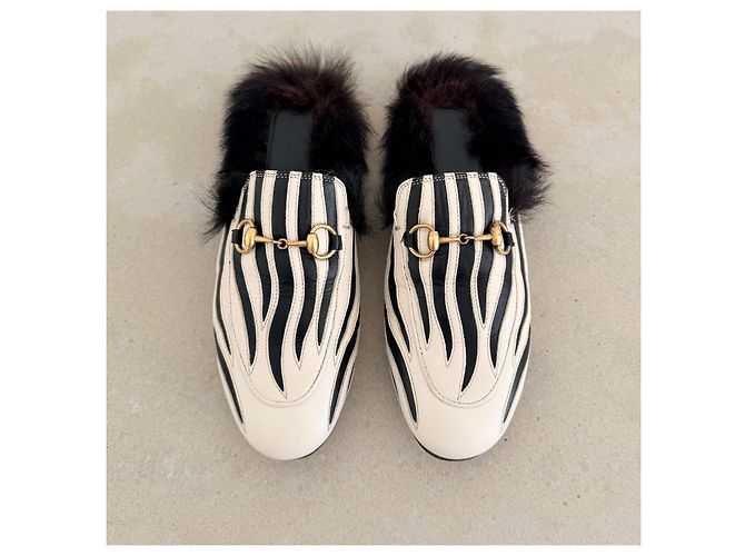 Gucci Princetown Mules in pelle e pelliccia zebra - vista 3