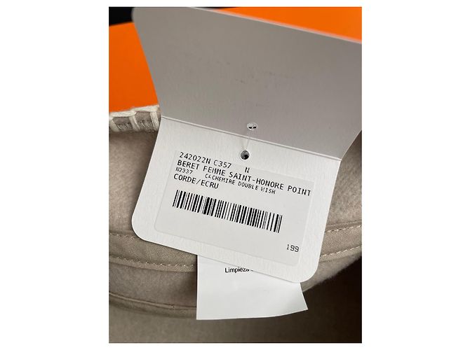 Hermès Saint-Honoré Point Avalon Wool and Cashmere Beret - view 4