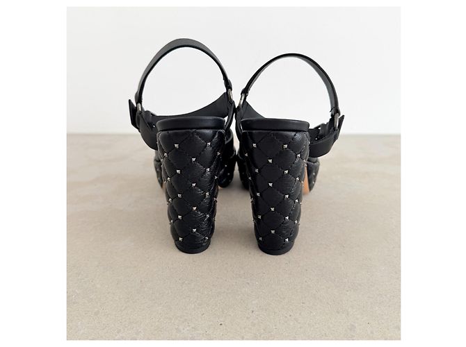 Valentino Garavani Sandali Rockstud platform in pelle nera - vista 7