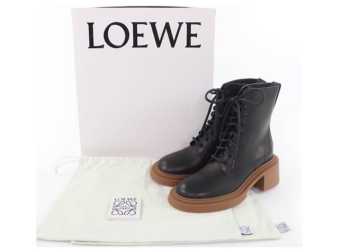 Lederstiefel mit graviertem Loewe-Logo - Ansicht 2