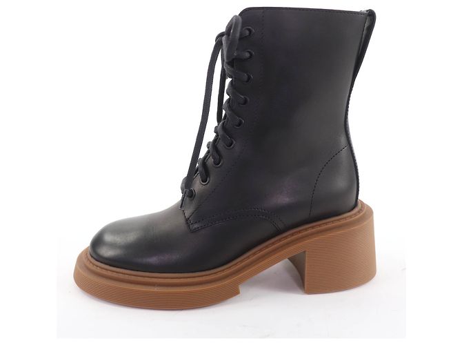 Lederstiefel mit graviertem Loewe-Logo - Ansicht 5