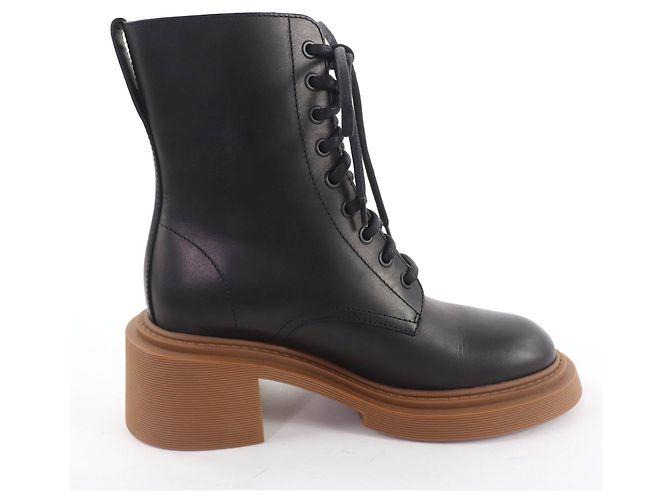 Lederstiefel mit graviertem Loewe-Logo - Ansicht 6
