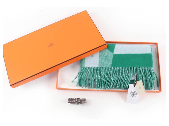 Cachecol de cashmere Hermès Ready Steady Go - vista 2