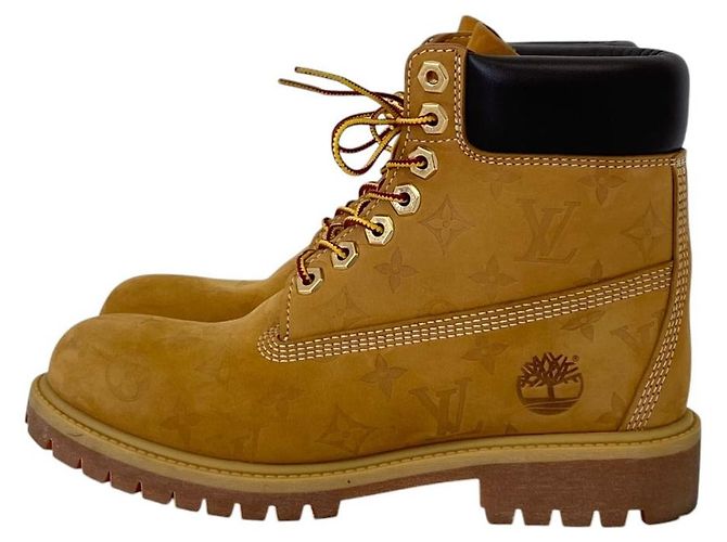 Botines Louis Vuitton Monogram Emboss 6IN - vista 3