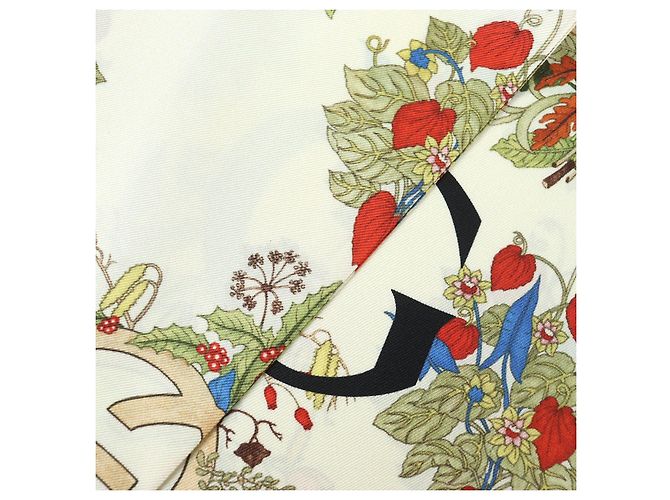 Foulard in seta floreale Gucci 100th Anniversary Interlocking G Logo - vista 5
