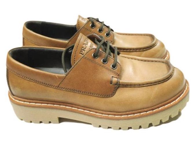 Prada Schnürschuhe aus Kalbsleder - Ansicht 3