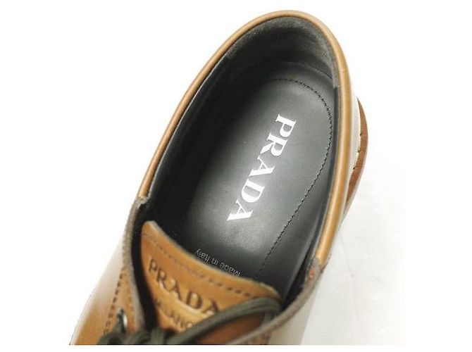 Prada Schnürschuhe aus Kalbsleder - Ansicht 7