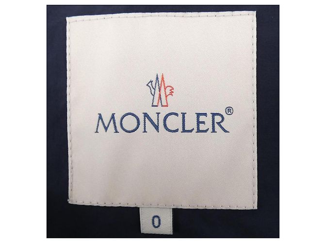 Capa Moncler Pissenslit - vista 3