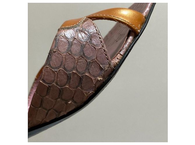 Prada Sandalen aus Pythonleder - Ansicht 11