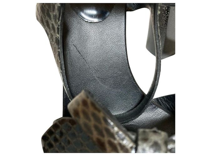 Giorgio Armani Riemchensandalen aus Pythonleder - Ansicht 11
