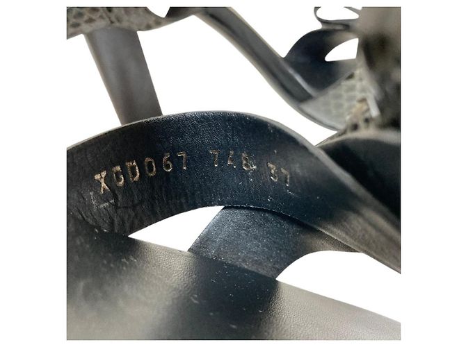 Giorgio Armani Riemchensandalen aus Pythonleder - Ansicht 8