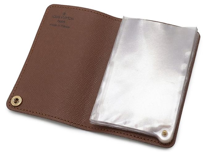 Louis Vuitton Monogram Card Case - view 4