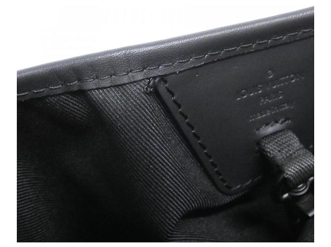 Borsa Tote Louis Vuitton Monogram Shadow in pelle di vitello - vista 6