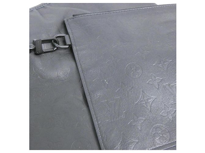 Borsa Tote Louis Vuitton Monogram Shadow in pelle di vitello - vista 7