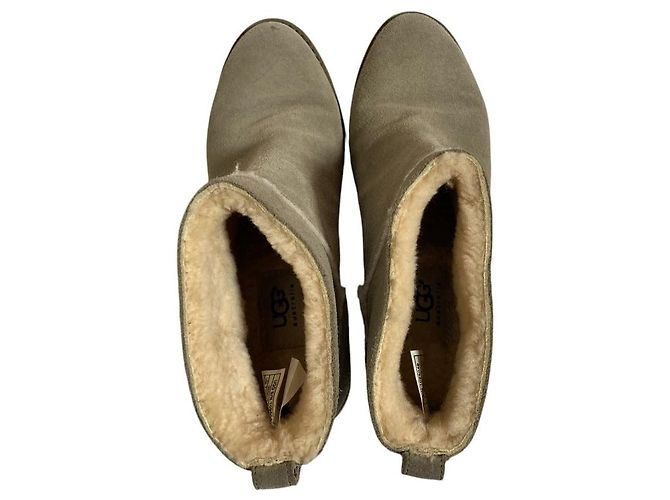 Stivaletti in pelle di pecora UGG W KASEN II - vista 4