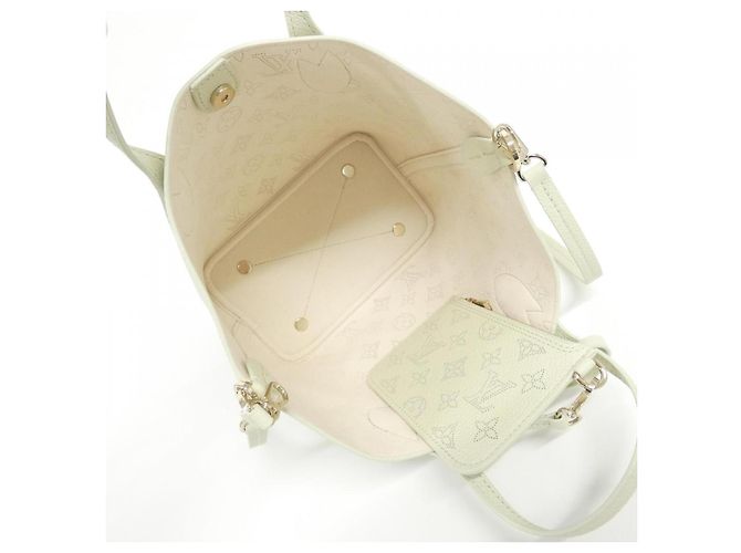 Borsa a tracolla Louis Vuitton Mahina Blossom in pelle di vitello - vista 5